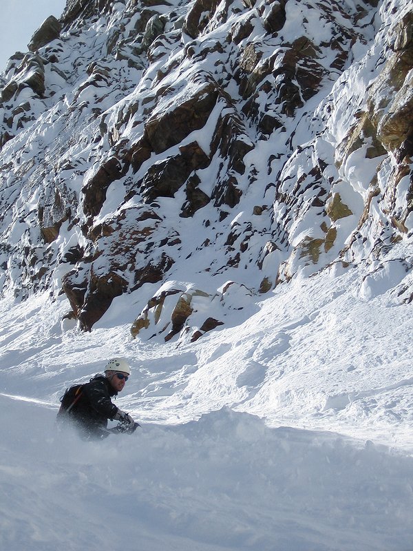 #12 Grande Aiguille de la Bérarde : Christophe entre poudre et roc ! Grande Aiguille de la Bérarde : Christophe entre poudre et roc !