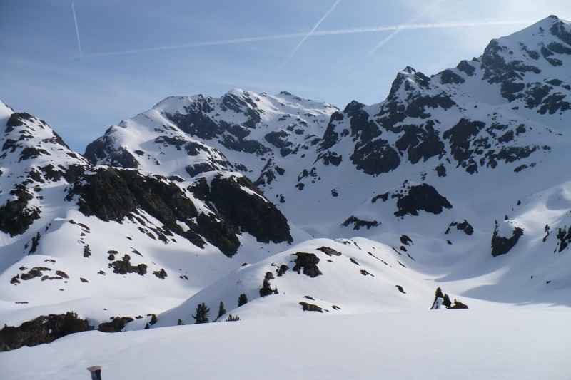 #10 Grande Lance de Domène : Depuis le lac Longet (2030m), vue sur la Grande Lance de Domène (2790m) et le secteur de la Pra. Grande Lance de Domène : Depuis le lac Longet (2030m), vue sur la Grande Lance de Domène (2790m) et le secteur de la Pra.