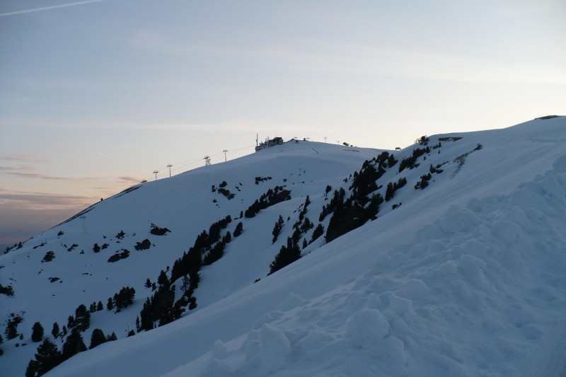 #8 La Croix de Chamrousse : La Croix de Chamrousse (2254m) au petit matin. La Croix de Chamrousse : La Croix de Chamrousse (2254m) au petit matin.