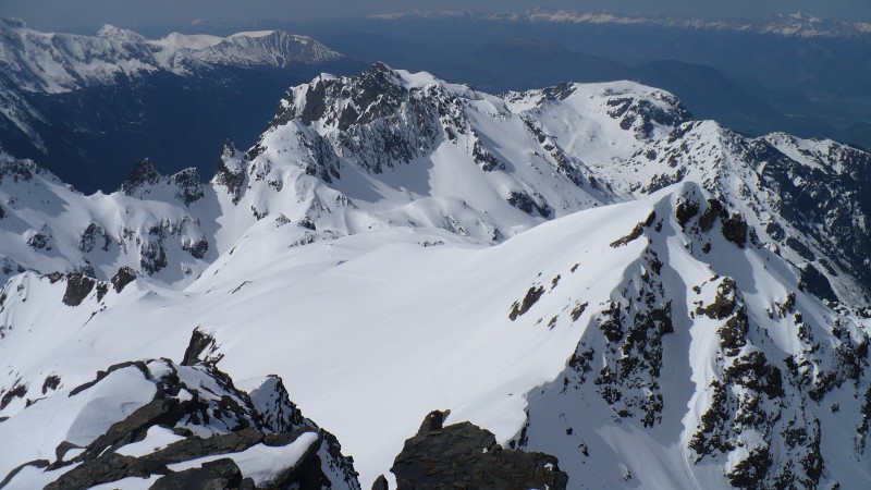 #2 Panorama en direction du Sud : Depuis la Grande Lauzière, vue en direction de Chamrousse avec la Croix de Chamrousse (2254m), Jasse Bralard, Pic du Mirebel (2603m)... Panorama en direction du Sud : Depuis la Grande Lauzière, vue en direction de Chamrousse avec la Croix de Chamrousse (2254m), Jasse Bralard, Pic du Mirebel (2603m)...