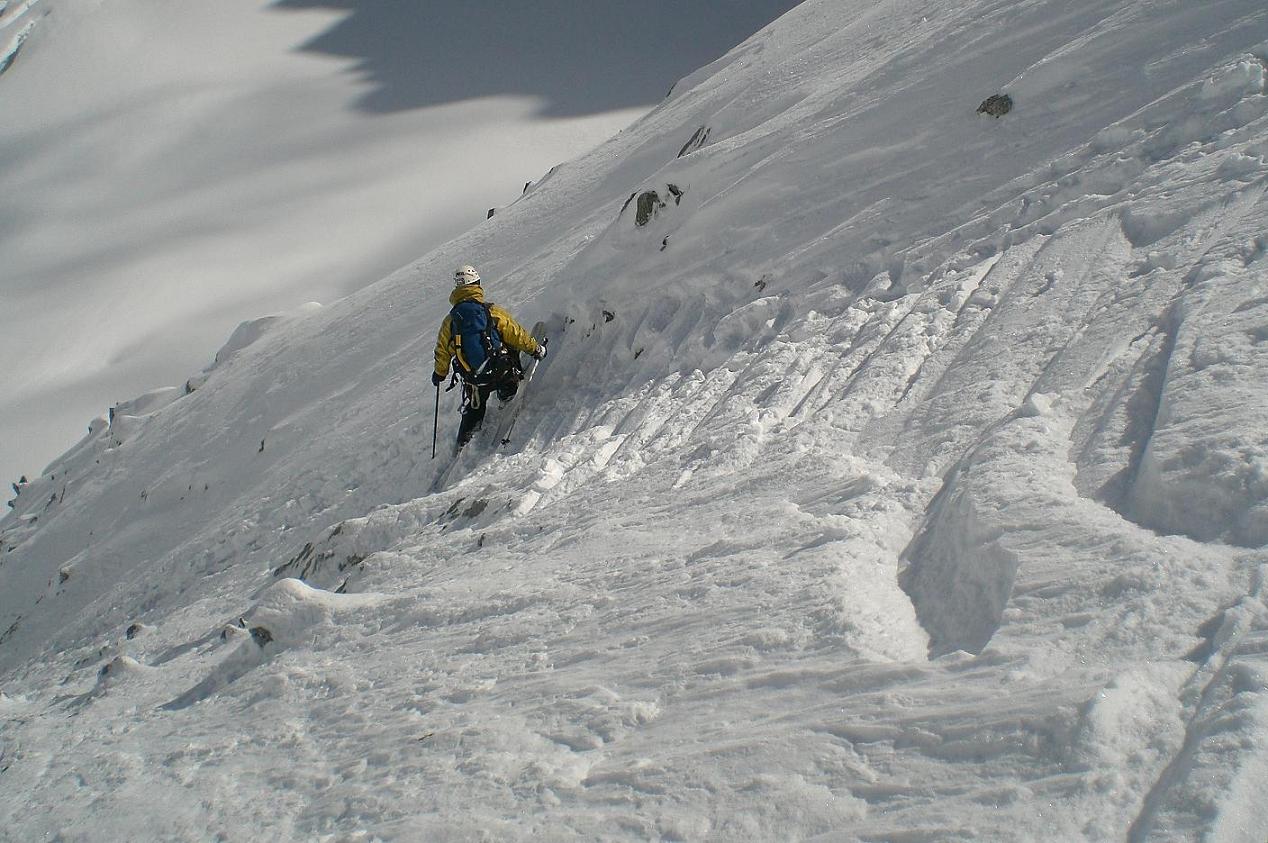 #10 Encore un petit passage etroit : Léo avait des skis tous neuf !! Encore un petit passage etroit : Léo avait des skis tous neuf !!