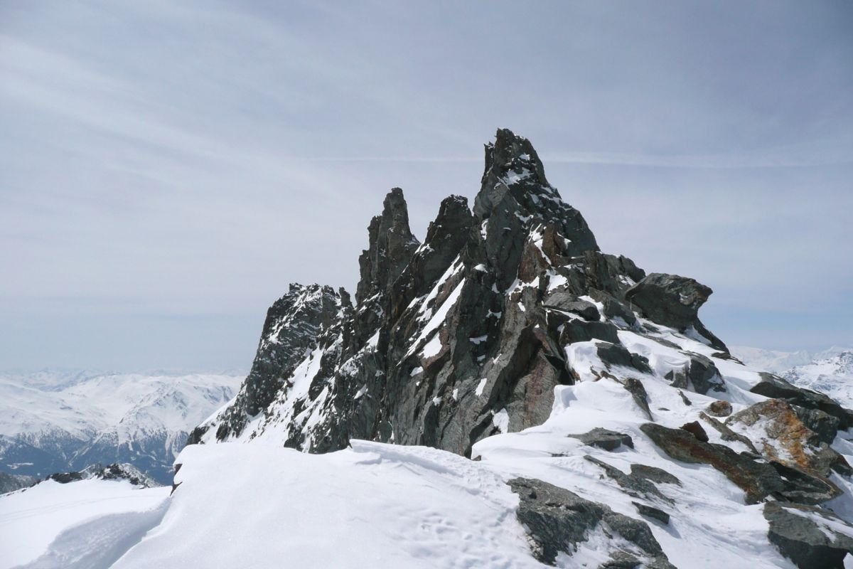 #7 Regard vers la Pointe de Labby : Du passage du Rosoire, La traversée vers le Glacier de la Mahure ne parait pas très aisée! Regard vers la Pointe de Labby : Du passage du Rosoire, La traversée vers le Glacier de la Mahure ne parait pas très aisée!
