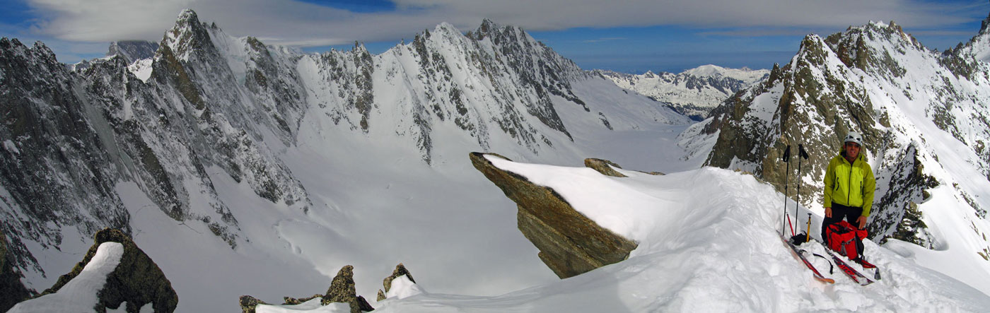 #1 Bassin d Bassin d'Argentière : Les faces N du bassin d'Argentière depuis le sommet de l'Aig. de l'Amône