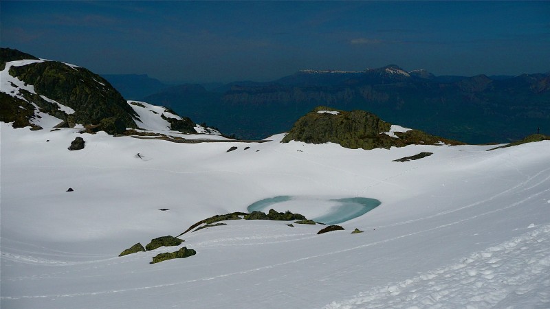 #1 Lac du Crozet : qui prend ses parures de printemps enfin Lac du Crozet : qui prend ses parures de printemps enfin