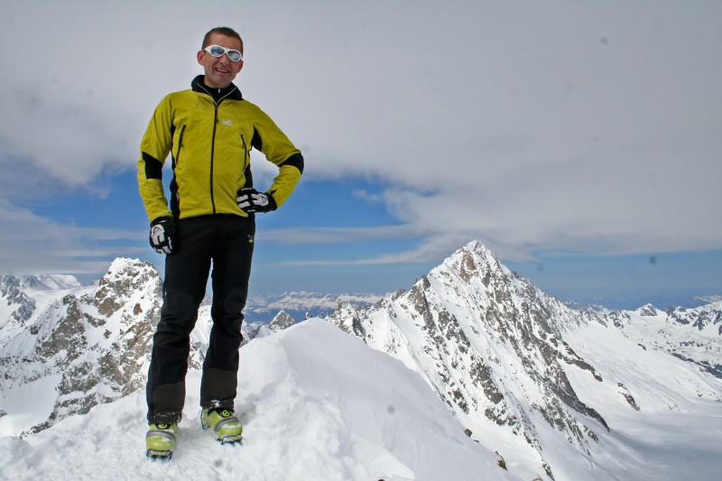 sommet du Dolent : Xavier un ami d'enfance super compagnon de montagne au sommet