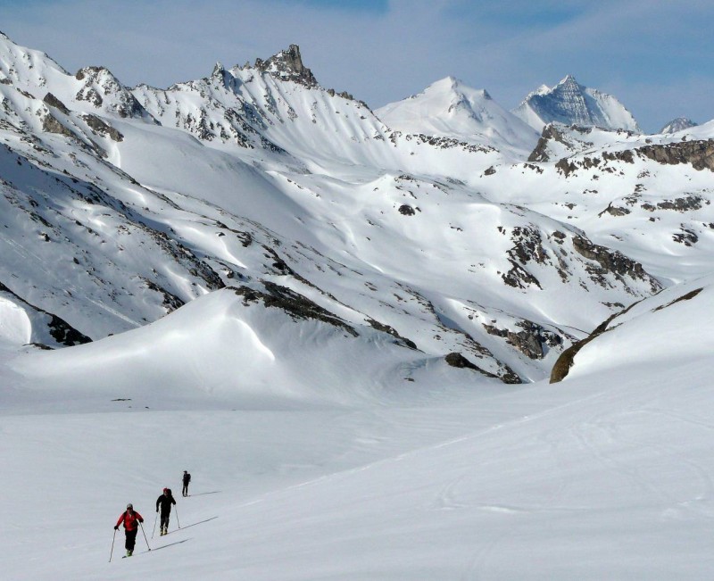les Dalton : Les mêmes sous La Traversière, s'apprêtent à prendre pied sur le glacier de Rhêmes-Golette.