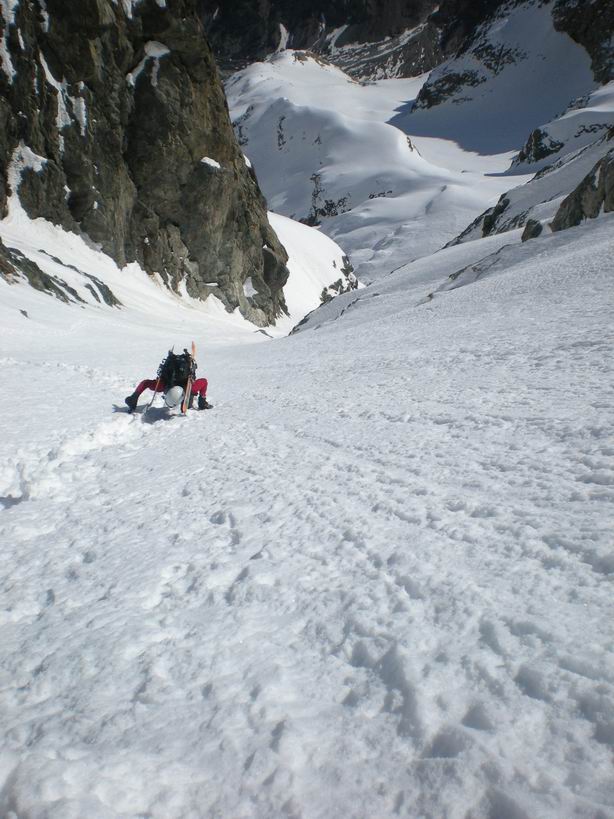 #13 Cime de l Cime de l'Encoula : Le presque haut du couloir... toujours bien raide.