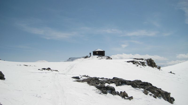 Enfin le bivouac ! : Bien contents d'être arrivés ! C'est l'heure de la bière.