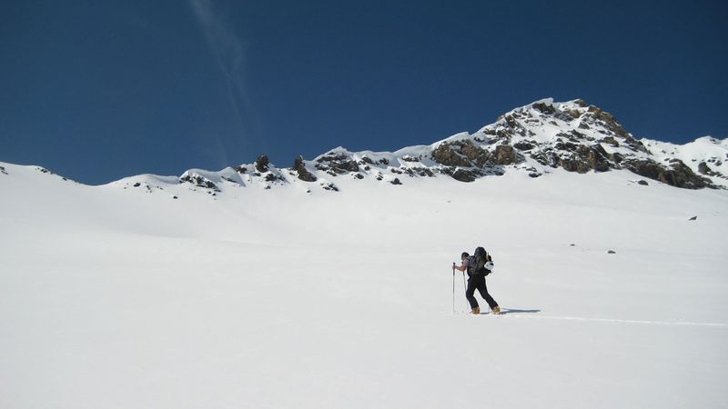 Col de La Noire : Les crêtes sont bien cornichées.