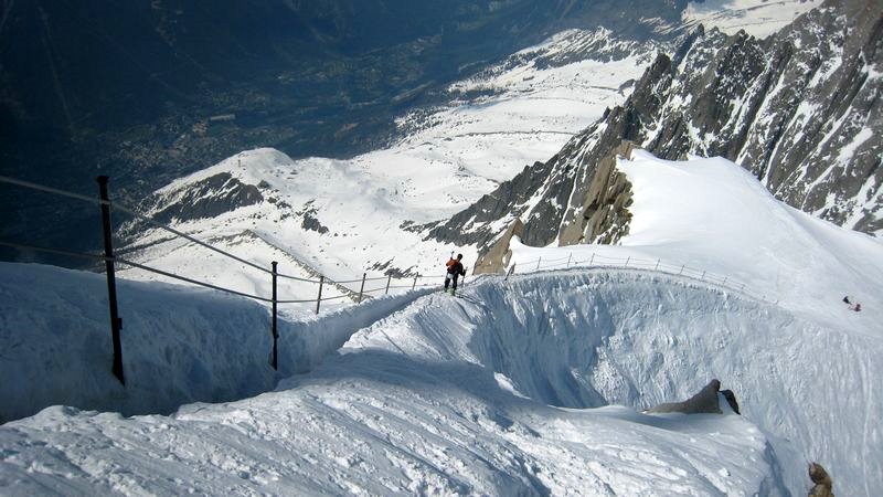 Arete Aiguille du Midi : Etienne voulait carver l'arete mais c'est visiblement interdit