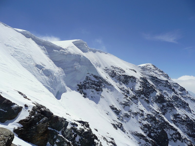 #6 Dome des Nants : Sommet vu depuis l Dome des Nants : Sommet vu depuis l'épaule de départ du couloir.