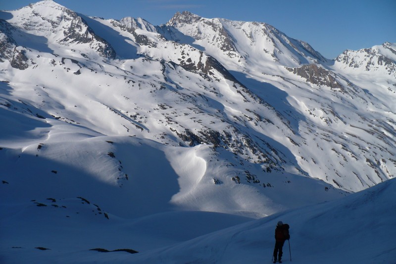 #3 Pointe du Gros Caval. : Les Revers du Prariond et la Pointe du Gros Caval (3285m). Pointe du Gros Caval. : Les Revers du Prariond et la Pointe du Gros Caval (3285m).