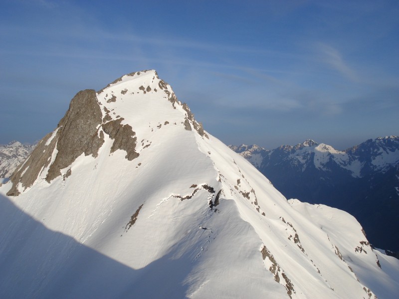 #6 L L'aiguille de Morges : Depuis le montagnon, la magnifique aiguille de Morges où la descente sera un régal de transformée moquette !