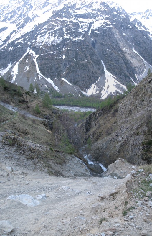 #5 Torrent d Torrent d'Isora : le sentier emporté sur 30m par un glissement de terrain ne facilita pas la tâche