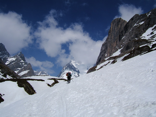 Grande Casse : Enfin les G.Couloirs apparaissent au contournement de l'Aiguille de la Vanoise