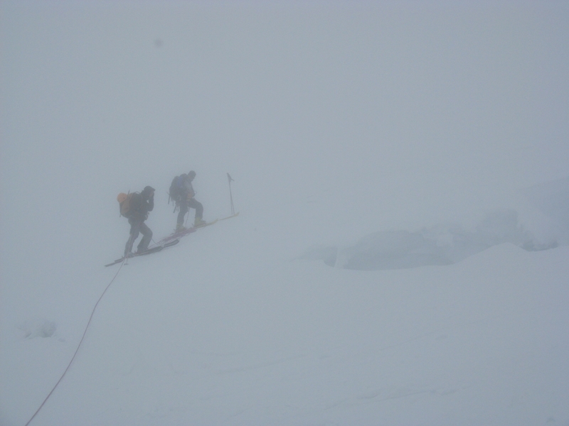 #8 traversée Dôme des Ecrins : Descente dans la purée de pois traversée Dôme des Ecrins : Descente dans la purée de pois