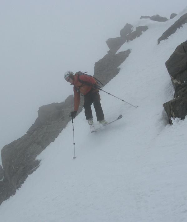 #8 Action : 4 virages plus raides en neige dure pour le fun (cad non obligatoires !) Action : 4 virages plus raides en neige dure pour le fun (cad non obligatoires !)