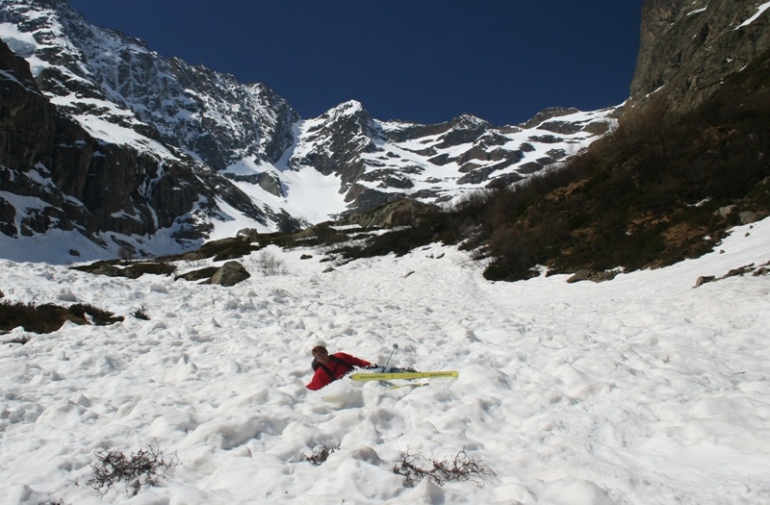 #9 ski dans l ski dans l'avalanche : ben alors t'en a pas assez manger !!!