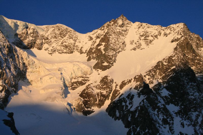 #5 Lever de soleil : c Lever de soleil : c'est beau cette montée au col des Gouilles