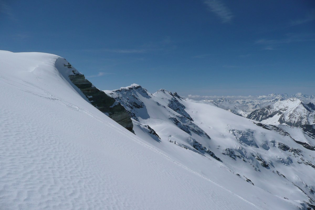 #7 Arrivée à la calotte glaciaire : La pente s Arrivée à la calotte glaciaire : La pente s'adoucit