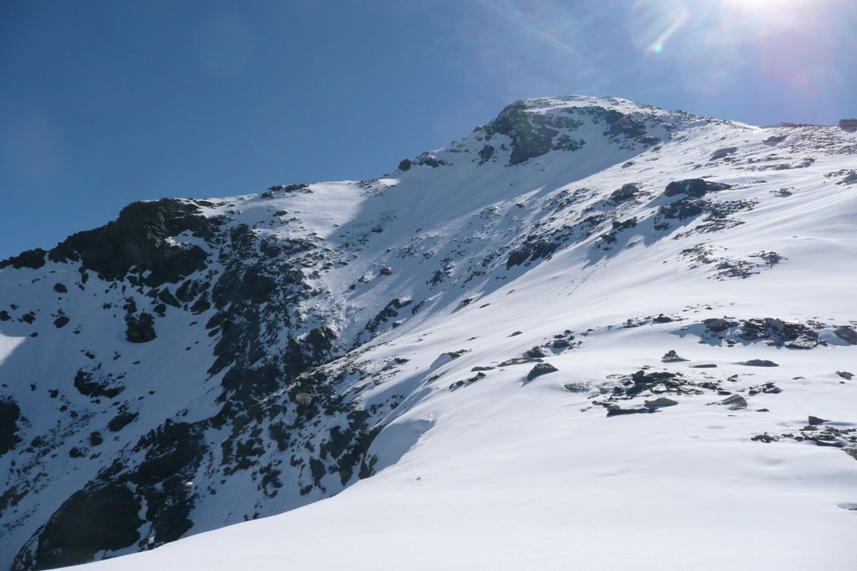 #4 L L'arête du Vallonnet : Peu de neige. Il faudra terminer dans la face W