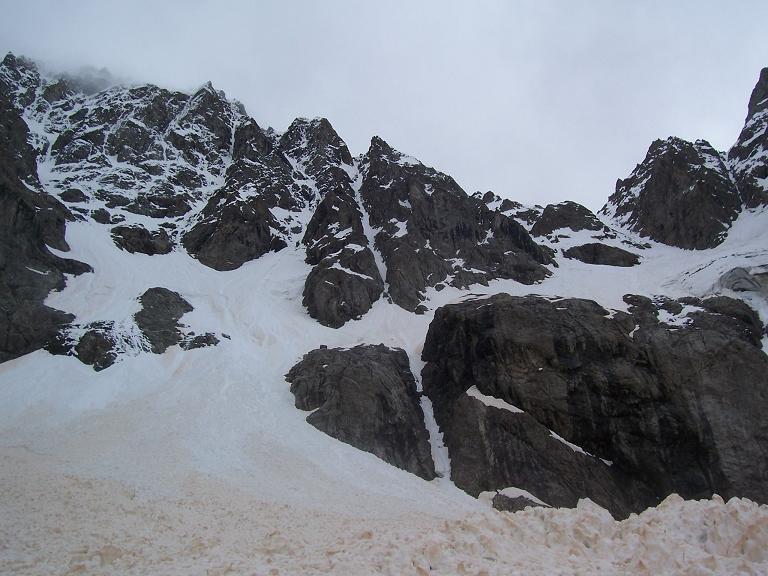 #4 Couloir : au dessus de 2700m, une nouvelle couche a couvert celle venue du Sahara Couloir : au dessus de 2700m, une nouvelle couche a couvert celle venue du Sahara