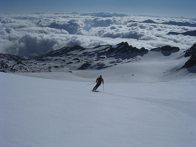 #11 Sur le glacier : Suite de la descente, neige au top avant d Sur le glacier : Suite de la descente, neige au top avant d'attaquer les cannelures inskiables