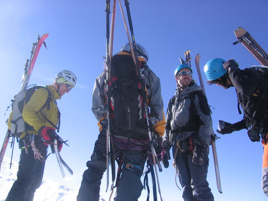 #6 Grande Casse : Réunion au sommet : on descend par où ? Grande Casse : Réunion au sommet : on descend par où ?