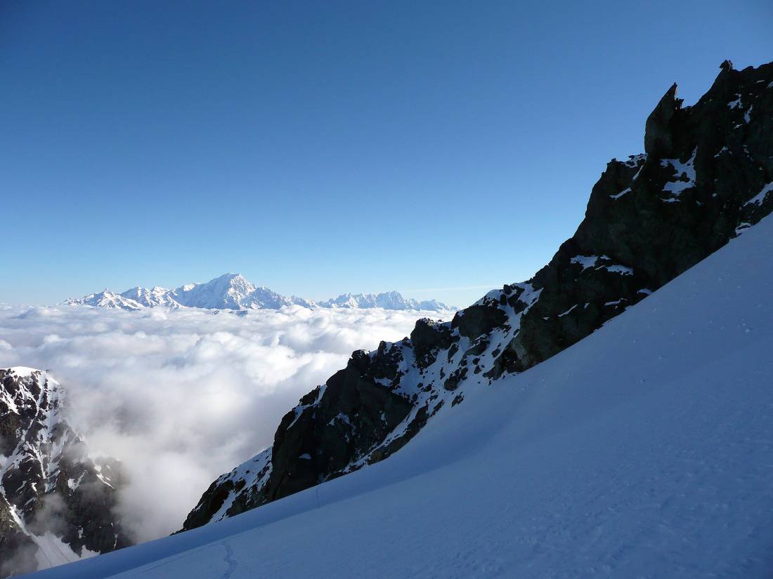 #4 au col des Roches : 8h20, à l au col des Roches : 8h20, à l'ombre, il fait plutôt frisquet !