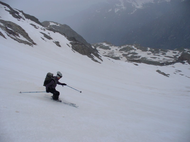 Glacier de la Barbarate : Jean-Gui envoie du bois.... sous la neige