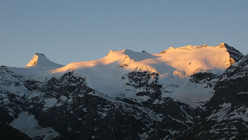 #1 Albaron : 5h45, le soleil enflamme l Albaron : 5h45, le soleil enflamme l'Albaron