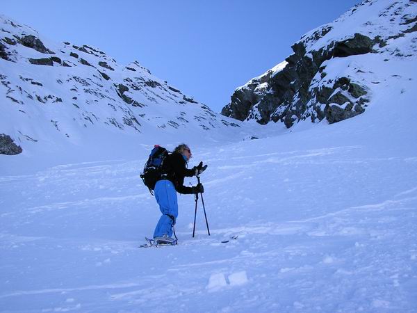 #1 au pied du couloir : petite pause aprés la descente du couloir pinelli au pied du couloir : petite pause aprés la descente du couloir pinelli