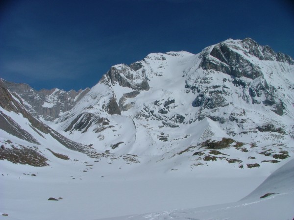 Les Grands Couloirs : La grande Casse depuis le Lac des Assiettes.