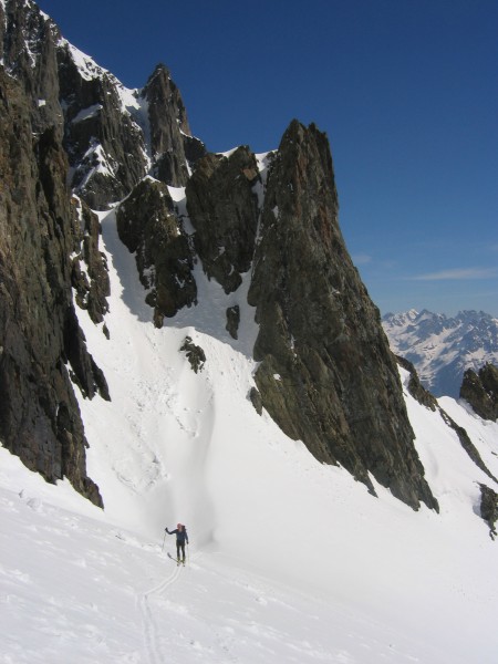 #3 Sous le col de Belledonne : La pente s Sous le col de Belledonne : La pente s'adoucie avant l'arrivée au col.