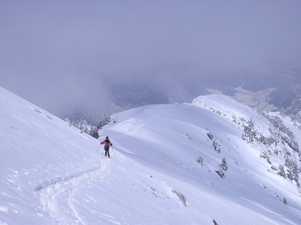 #3 Début de la descente : Le début de la descente, au niveau de l Début de la descente : Le début de la descente, au niveau de l'arrête N du Grand Som. La neige est déjà bien lourde, elle fondra vite.
