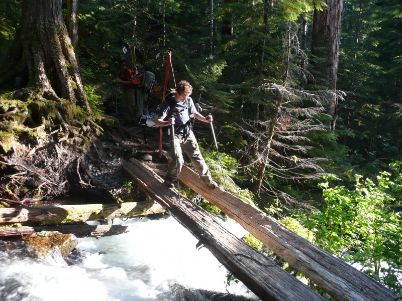 #13 Le pont de la peur : Retour sur le pseudo-pont qui a failli me faire boire la tasse Le pont de la peur : Retour sur le pseudo-pont qui a failli me faire boire la tasse