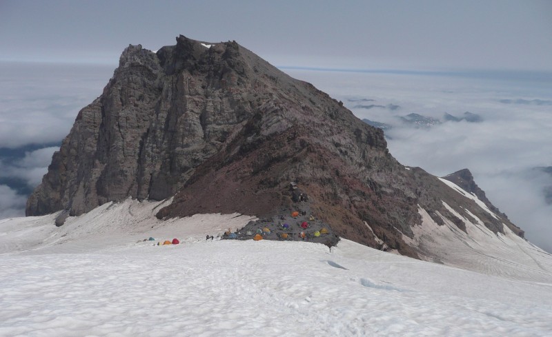 #15 Camp Schurman : Plus bas, le camp Schurman Camp Schurman : Plus bas, le camp Schurman