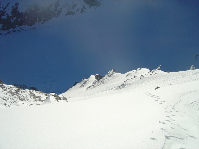 #5 Depuis le sommet de la NNE : Ca ski depuis le haut Depuis le sommet de la NNE : Ca ski depuis le haut