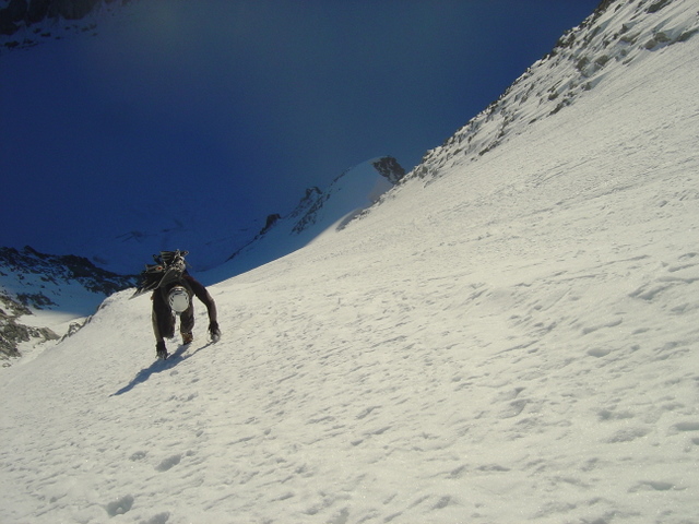 #4 NNE des Courtes : Montée facile avec la neige dure NNE des Courtes : Montée facile avec la neige dure