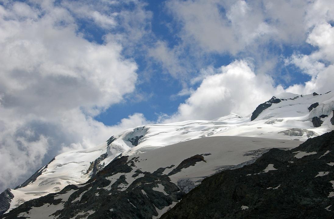 #15 Vue d Vue d'ensemble : de la crête Grande Parei / Sache.