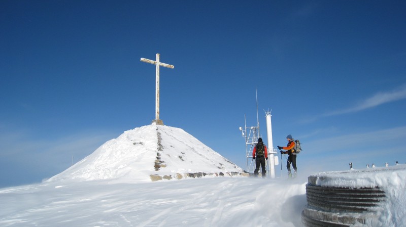 #2 La croix : Première montée, le vent souffle trés fort! La croix : Première montée, le vent souffle trés fort!