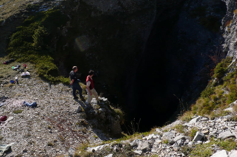 #5 Entrée de chourum de la Parza : Les gars ne sautez pas! Entrée de chourum de la Parza : Les gars ne sautez pas!