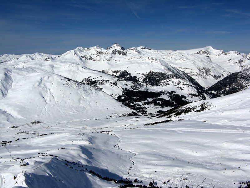 #4 Tuc de Bassiver : Le Plat de Beret vu du sommet Tuc de Bassiver : Le Plat de Beret vu du sommet