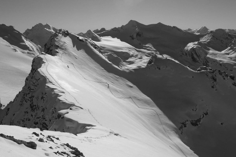 #6 Le sommet Sud : vu depuis le sommet Nord Le sommet Sud : vu depuis le sommet Nord