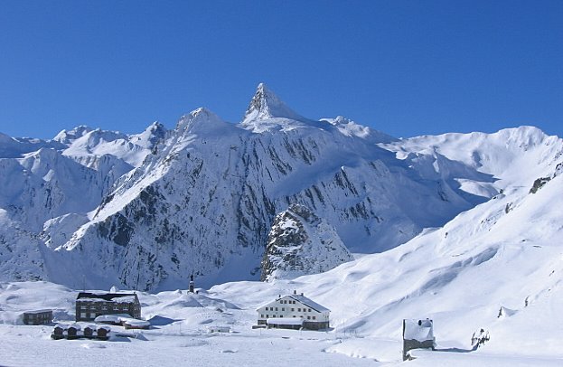 #3 Col du Grd. St.-Bernard : vue sur la lac depuis le col Col du Grd. St.-Bernard : vue sur la lac depuis le col