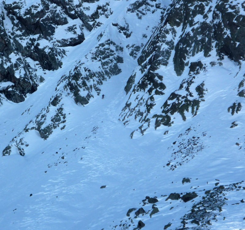 #5 couloir nord : didyeti dans le bas du couloir couloir nord : didyeti dans le bas du couloir