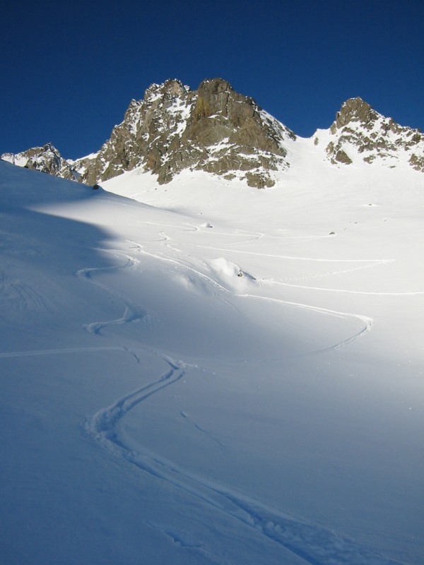 #3 Premiers virages poudreux : Les prremiers virages poudreux de la saison ! Yihaaaaaaaaaaaa, ça fait du bien. Premiers virages poudreux : Les prremiers virages poudreux de la saison ! Yihaaaaaaaaaaaa, ça fait du bien.
