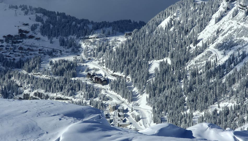 #4 Tête Pelouse : Flaine, l Tête Pelouse : Flaine, l'urbanisation suit son cours ....