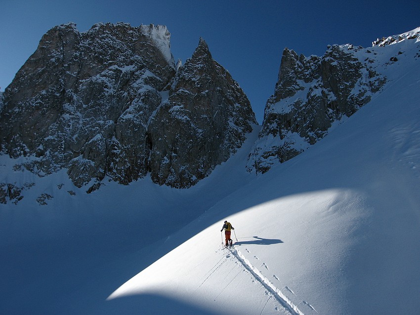 #8 Balme : Jeux de lumière sous les Aiguilles Balme : Jeux de lumière sous les Aiguilles