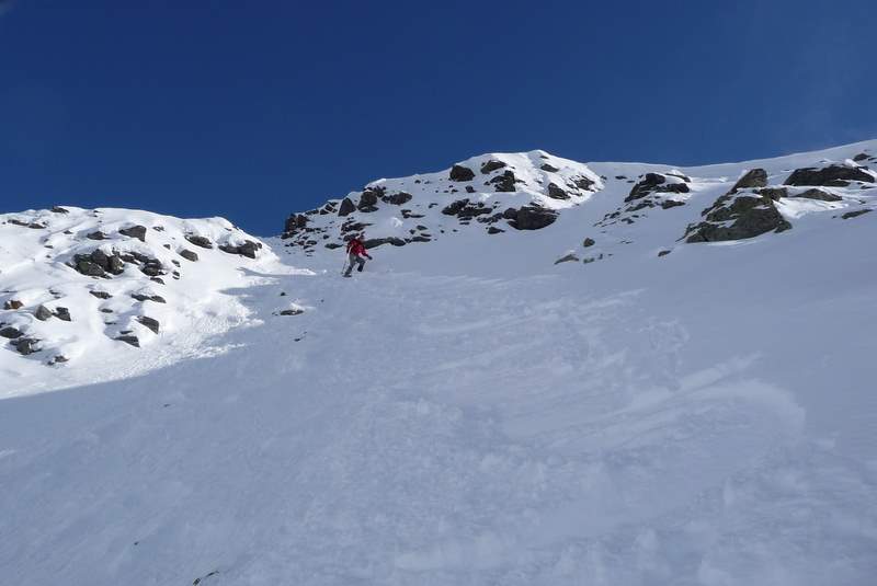 #5 Rochers de Vallorin : Départ du couloir NW. Quelques cailloux... Rochers de Vallorin : Départ du couloir NW. Quelques cailloux...
